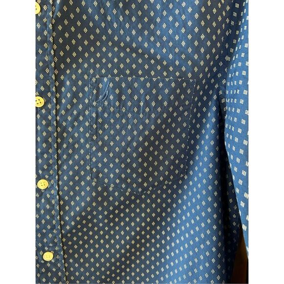 Nautica Men`s Classic-Fit Blue Geo Design Long Sleeve Logo Shirt Medium Pocket - Picture 2 of 7